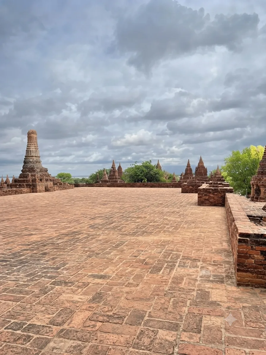 Kone Taw Gyi Pagoda Path