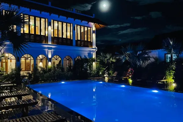 Garden Swimming Pool Area